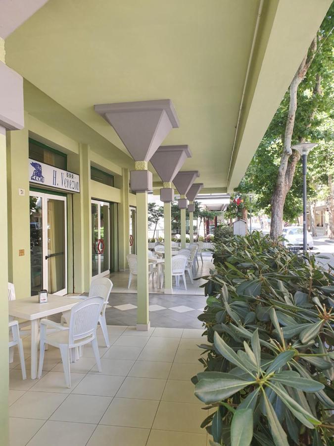 Hotel Venezia San Mauro Mare Екстериор снимка
